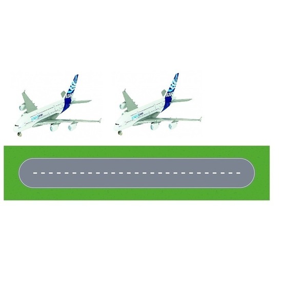 Luchthaven landingsbaan diy speelgoed stratenplan kartonnen speelkleed met 2 vliegtuigjes